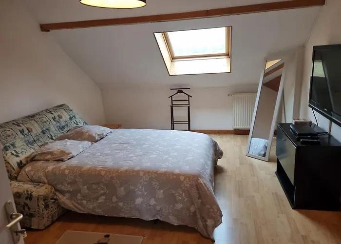 Tres Belle Maison Entre Lacs Et Montagnes